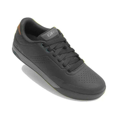 ZAPATILLA GIRO LATCH BLACK/DARK SHADOW M